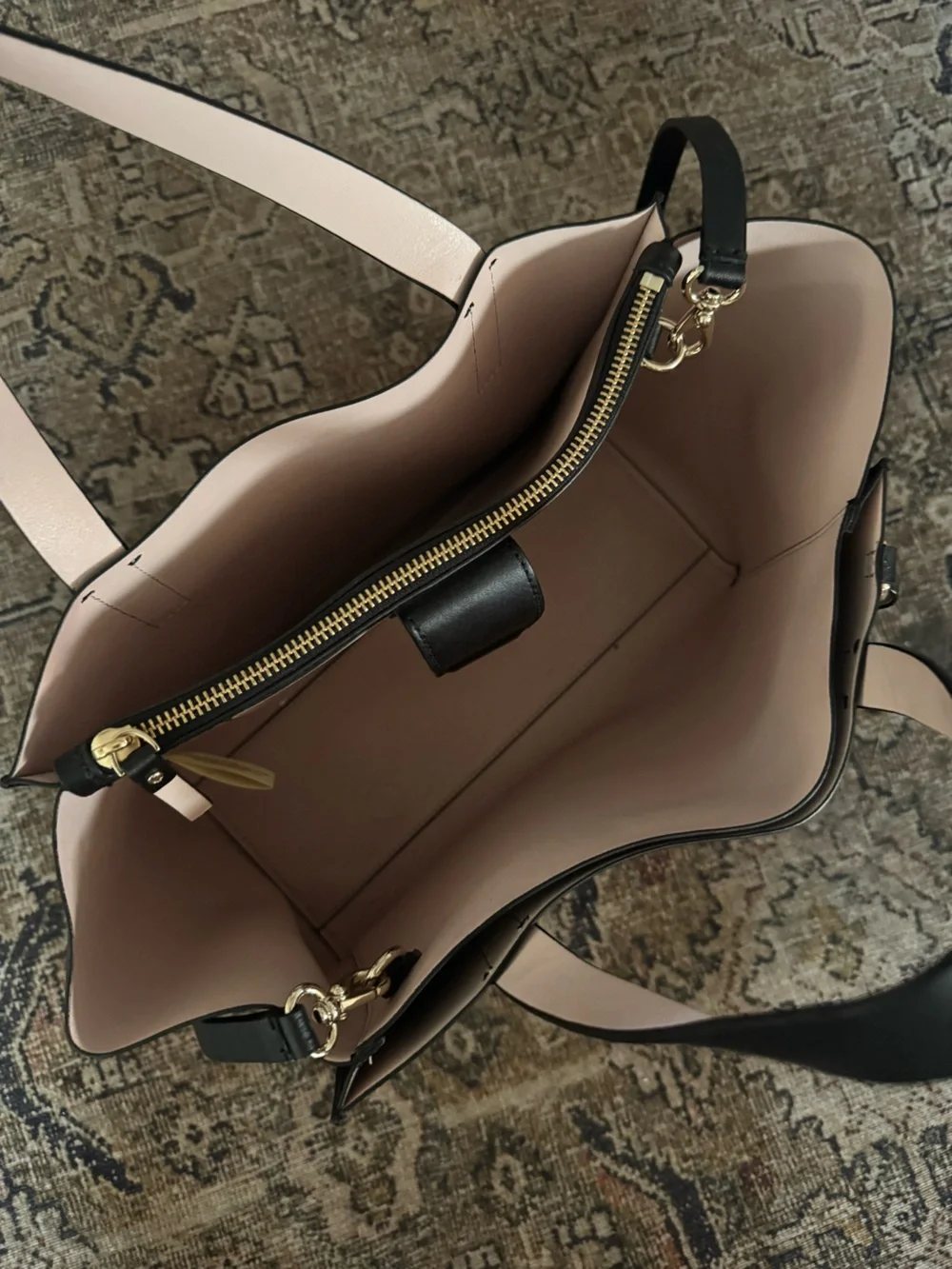 KATE SPADE NEW YORK Small Nelle Black Leather Structured Tote Work Bag
